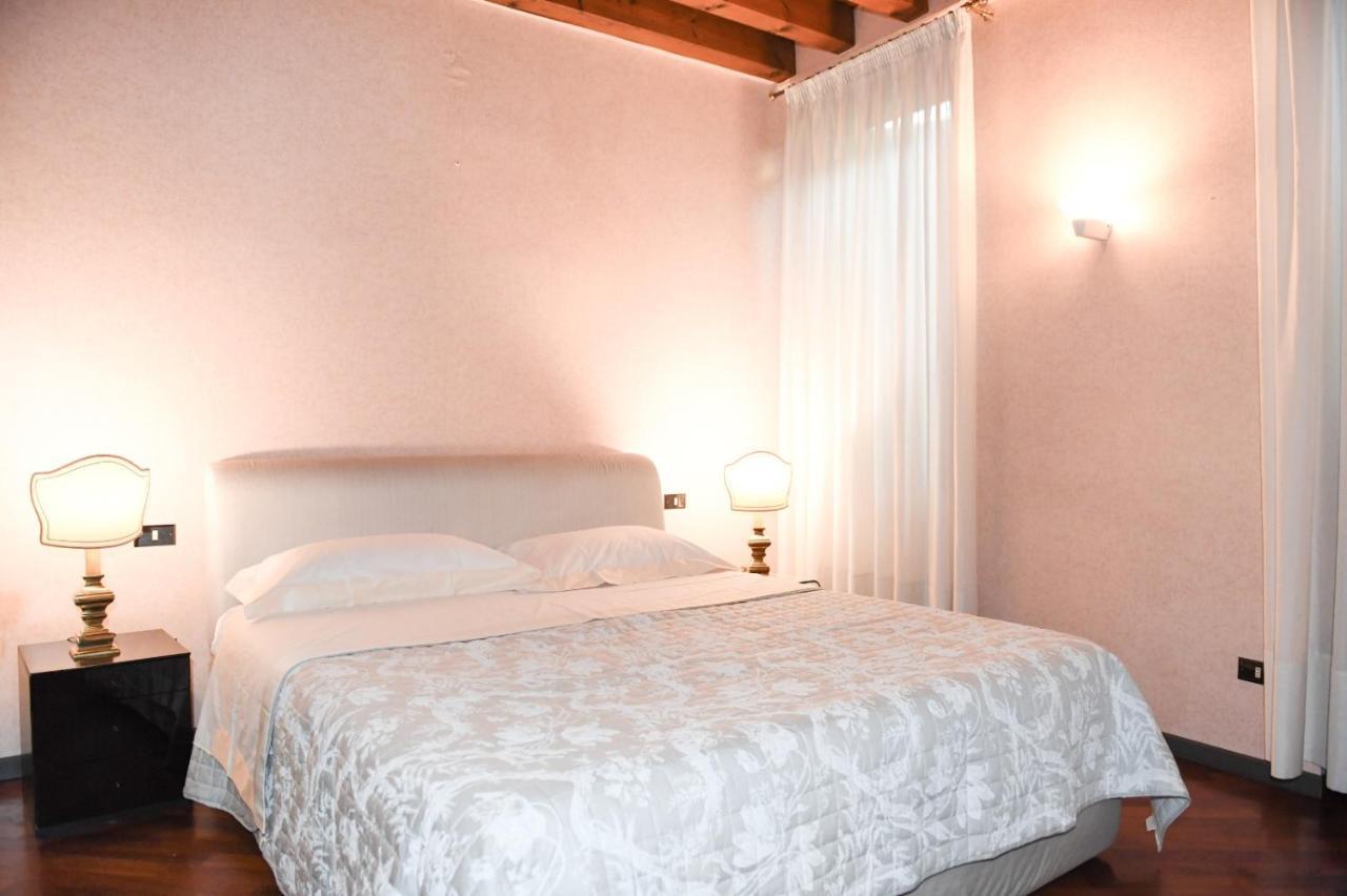 Dimora Noemi Apartment Verona Bagian luar foto
